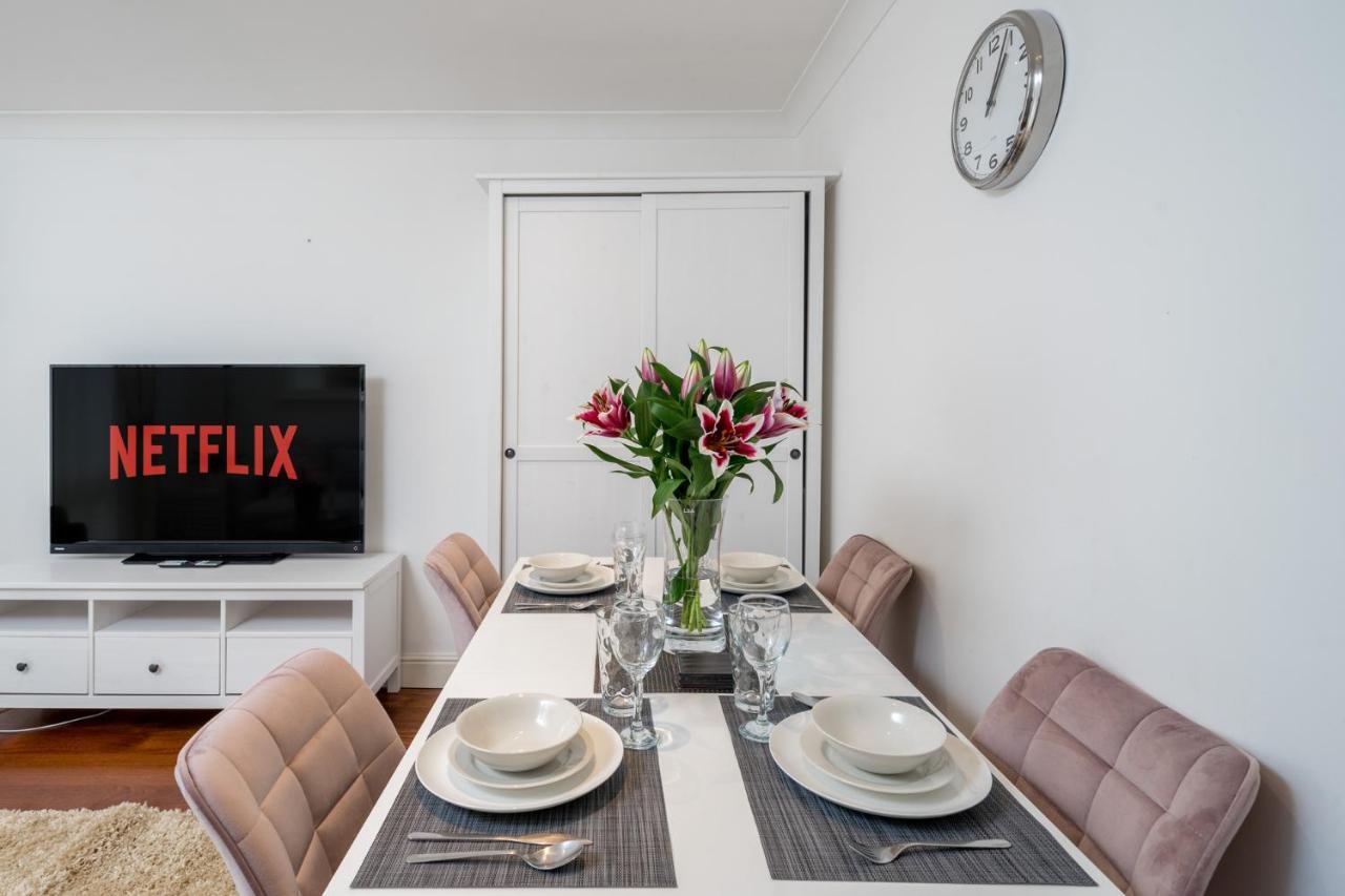 Crossharbour Canary Wharf 2 Bed Duplex Apartment London Ngoại thất bức ảnh